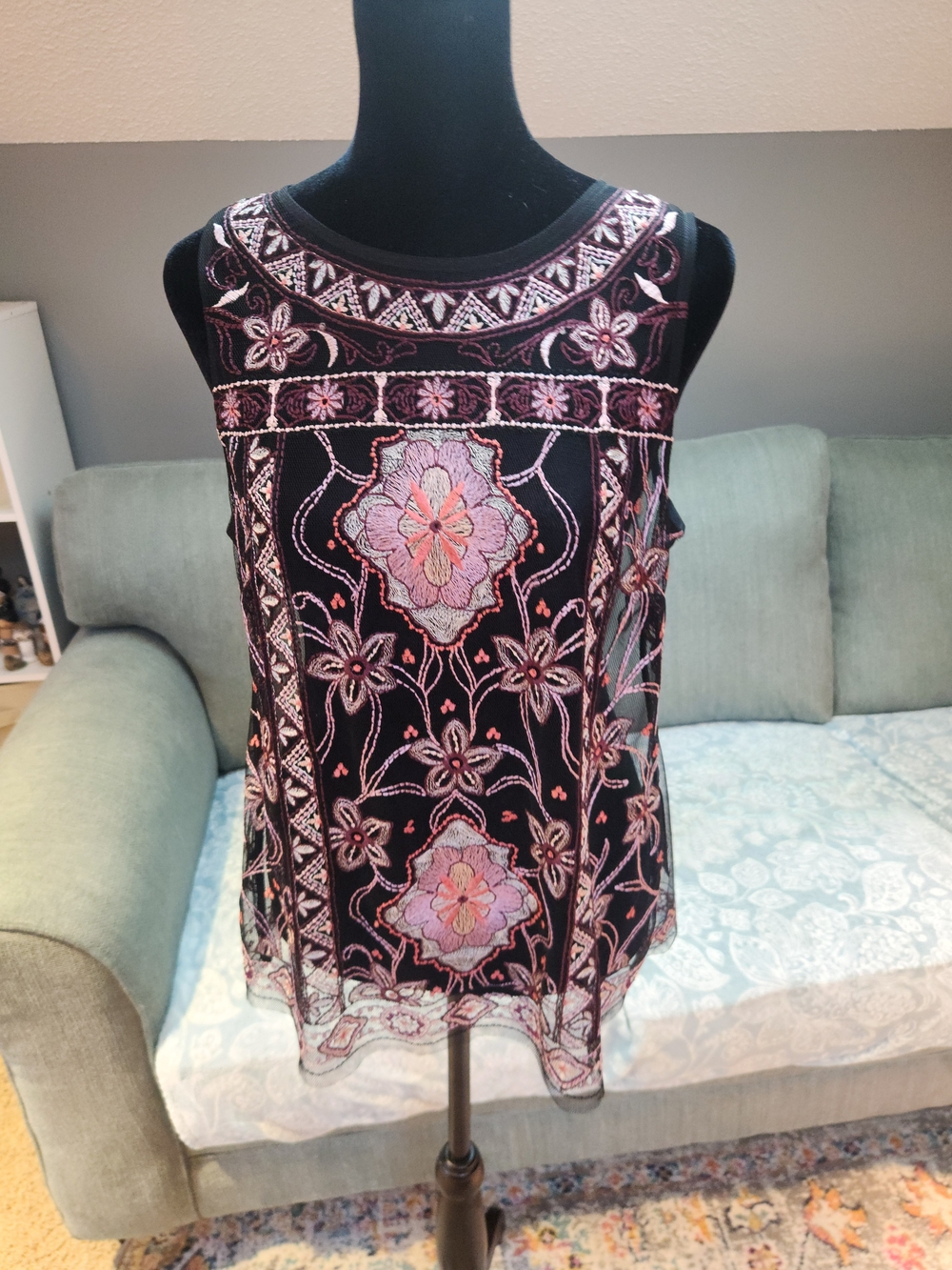 White House Black Market Black Sheer Camisole Pink Floral Embroidery Boho Medium